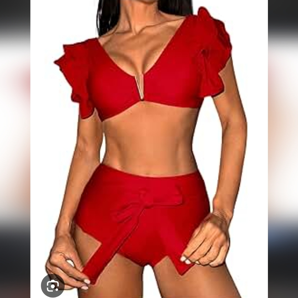 Elegant Red Ruffle Bikini Set - Picture 3 of 4